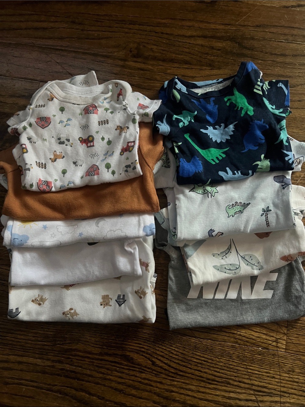 Newborn and 3-6Months infant boys onesies